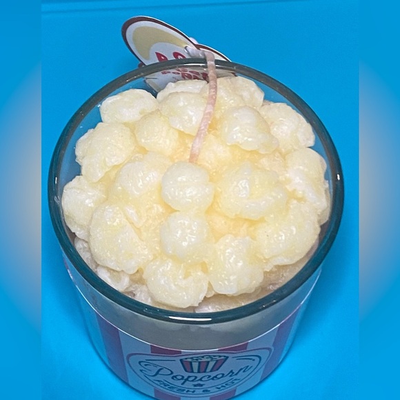 Fun Novelty Popcorn Candle - Picture 3 of 5